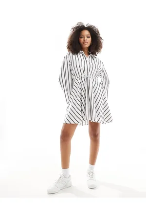 ASOS Vestido camisero corto a rayas monocromáticas con cinturón de cordón ajustable de -Multicolor