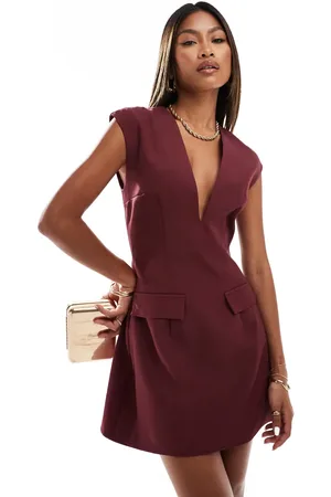 Kaiia Vestido de sastre corto sin mangas con escote de pico exclusivo de -Rojo