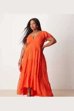 ASOS Vestido largo fruncido con mangas fluidas y bajo asimétrico de ASOS DESIGN Curve