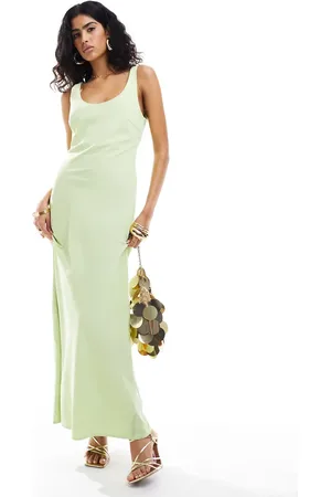 Pretty Lavish Vestido largo verde de satén de