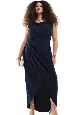 TFNC Vestido de dama de honor largo con cuello barco y detalle fruncido de