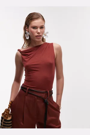 Topshop Top asimétrico con detalle retorcido de