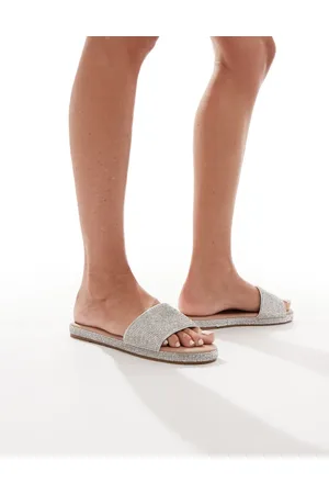 New Look Sandalias plateadas con plataforma plana y pedrería de