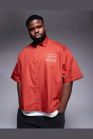 ASOS Camisa roja de corte cuadrado extragrande con estampado en el pecho de