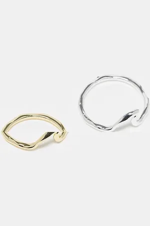 Pieces® Pack de dos anillos de tono dorado y plateado enchapados con diseño de ola de -Multicolor