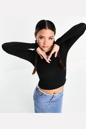 Weekday Camiseta negra de manga larga y corte slim de