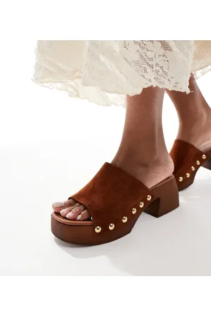 Schuh Sandalias marrón estilo zuecos de tacón de ante Via exclusivas de