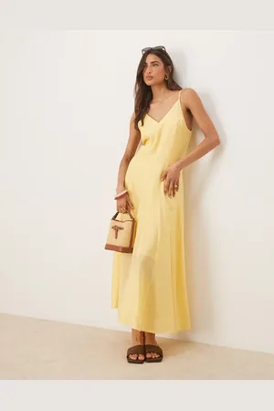 SELECTED Vestido largo amarillo pálido estructurado de Femme