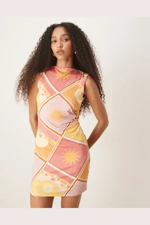 ASOS Vestido corto rosa sin mangas con estampado estilo patchwork y espalda descubierta de -Multicolor