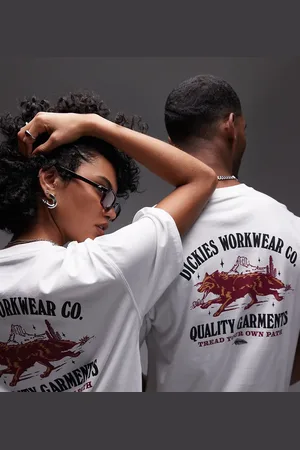 Dickies Camiseta blanca con estampado gráfico trasero "Wolf country" exclusiva en ASOS de