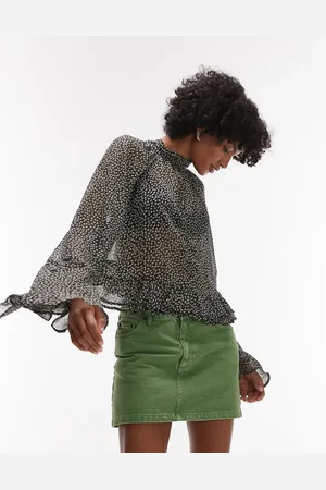 MANGO Blusa negra con mangas acampanadas y diseño estampado de