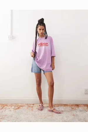 Weekday Camiseta extragrande con lavado y lila efecto espray y estampado gráfico "Deep Dreams" de