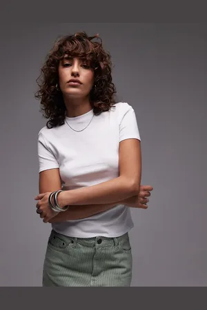 MANGO Camiseta blanca con diseño encogido de canalé de