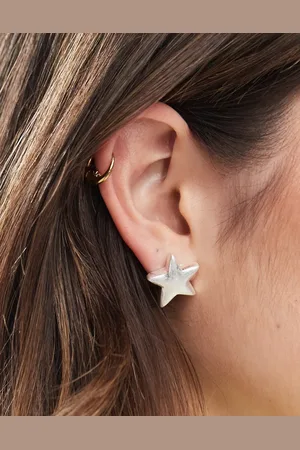 Monki Pendientes de botón plateados con diseño de estrella Mix and Match de