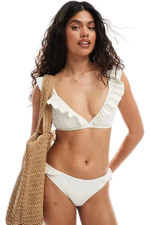 Pieces® Top de bikini color crema con volantes y patrón floral de jacquard de (parte de un conjunto)-Blanco