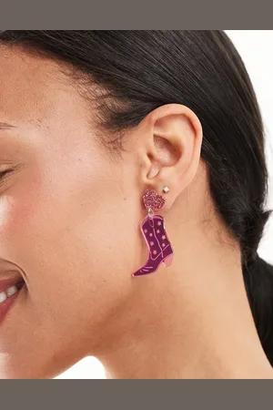 Pieces® Pendientes rosas con diseño de corazón y bota vaquera de