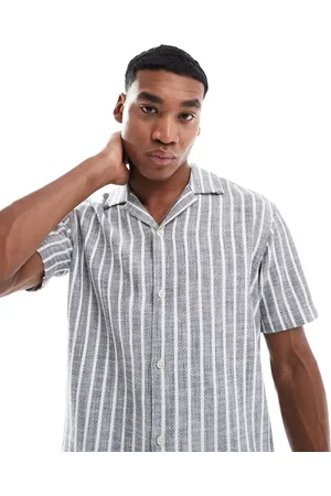 JJ Camisa azul a rayas de manga corta con cuello de solapas de tejido texturizado de