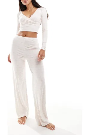 Kaiia Top de pijama color de manga larga con estampado de lazos rosas y parte delantera cruzada de (parte de un conjunto)-Blanco