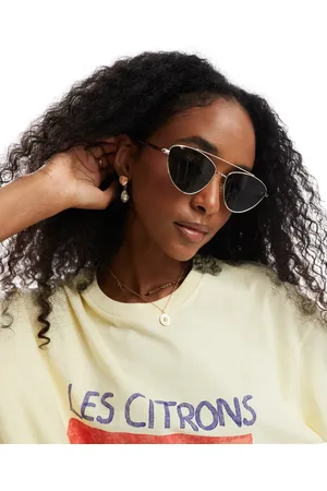 Pieces® Gafas de sol doradas con montura estilo ojos de gato de metal y lentes negras tintadas de