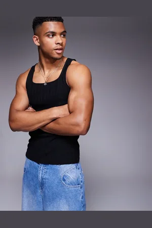 ASOS Camiseta negra ajustada con cuello cuadrado subido de canalé de