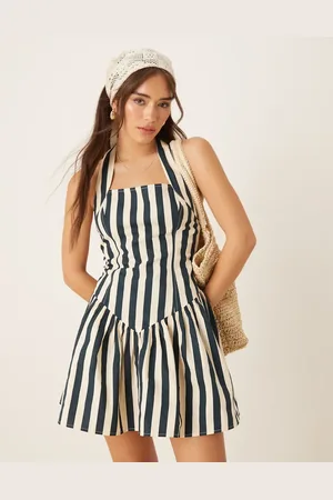 ASOS Vestido corto a con volante en el bajo y cuello halter de -Multicolor