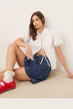 ASOS Blusa blanca con mangas abullonadas y lazada delantera de