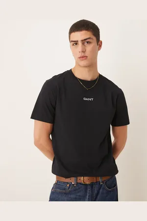 GANT Camiseta negra con logo en la parte central del pecho de