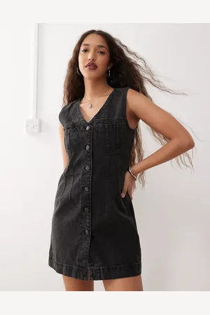Noisy May Vestido corto vaquero con diseño estilo chaleco y lavado negro de