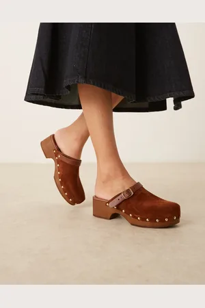 ASOS Zuecos color tostado de ante con puntera cerrada y tachuelas Miles de -Marrón