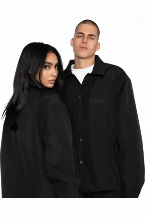 Multiply Apparel Cazadora negra Insignia de