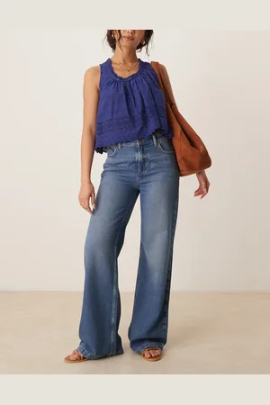 Free People Vaqueros de pernera recta y corte ancho con lavado azul medio Stride de