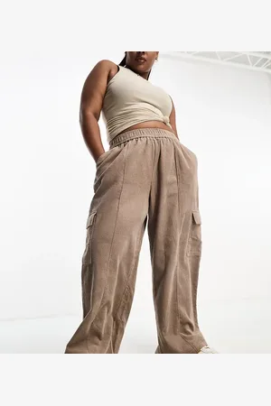 ASOS Pantalones color cargo sin cierres de pana de ASOS DESIGN Curve-Marrón