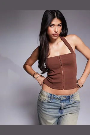 ASOS Top marrón estructurado con cuello halter y corchetes de punto roma de