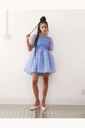 Amy Lynn Vestido corto morado a cuadros con diseño abullonado y abertura en la espalda de organza de -Multicolor