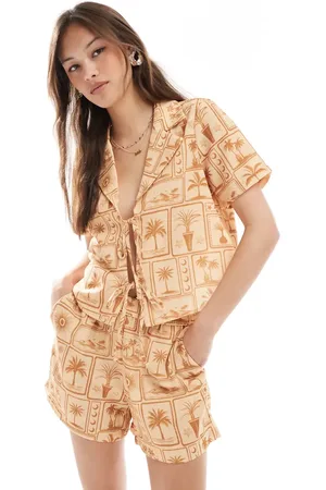 VERO MODA Camisa de corte cuadrado con estampado de postales a tono y lazada delantera de (parte de un conjunto)-Multicolor