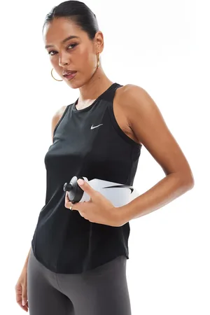 Nike Camiseta negra de tirantes Dri-FIT Tempo de