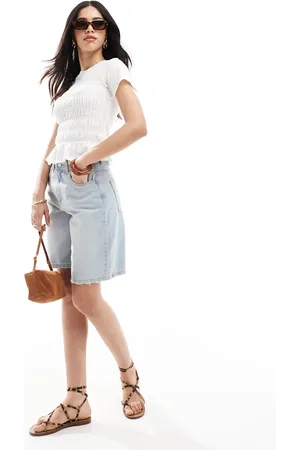 Miss Selfridge Camiseta blanca con detalle fruncido de