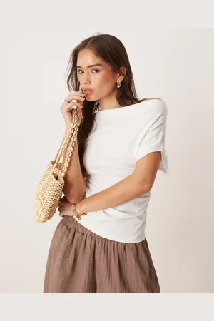 MANGO Top con escote Bardot asimétrico de