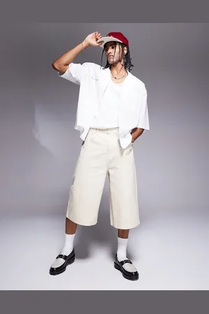 ASOS Pantalones cortos color de corte muy alargado de -Neutro