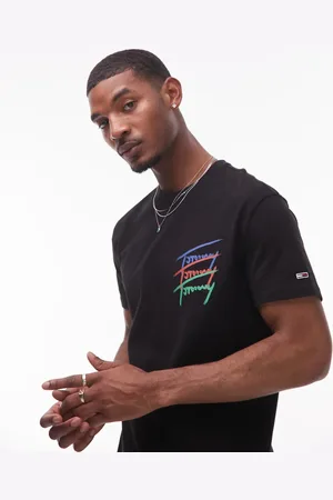 Tommy Hilfiger Camiseta negra con estampado trasero repetido efecto grafiti de