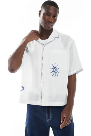 ASOS Camisa blanca de corte cuadrado extragrande con cuello de solapas y detalles bordados de