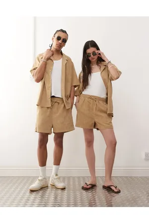 Reclaimed Pantalones cortos marrones unisex de pana de -Neutro