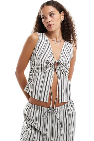 COLLUSION Top a rayas fruncido sin mangas con lazada lateral de tejido efecto lino de (parte de un conjunto)