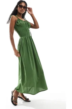 Esmée Vestido playero verde con detalle fruncido exclusivo de Esmee