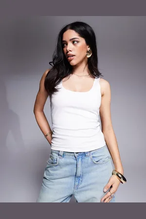 ASOS Top de tirantes con cuello cuadrado y diseño de dos capas de
