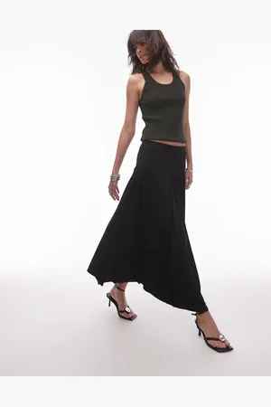 MANGO Falda negra con cintura baja y diseño fruncido de