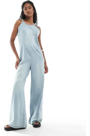 Monki Mono largo vaquero con lavado azul y cuello halter de denim ligero de