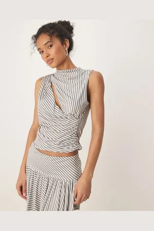 ASOS Top a sin mangas con detalle de abertura de (parte de un conjunto)