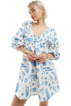 VERO MODA Vestido corto con mangas estilo blusón y estampado azul de animales marinos de -Blanco