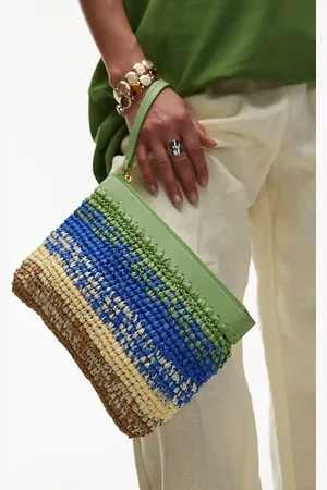 MANGO Clutch con patrón degradado de rafia de